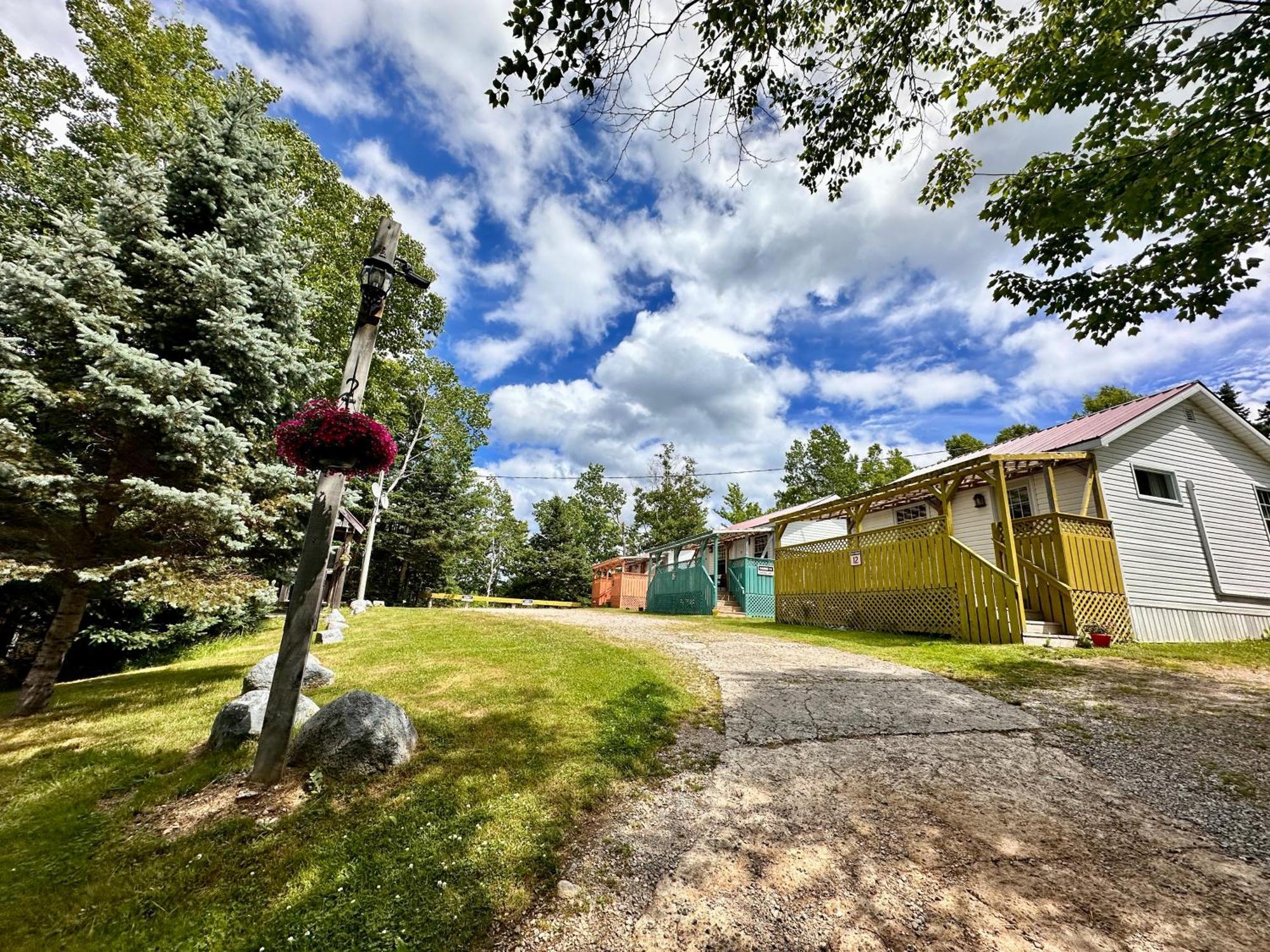 Skyline Cabins Ингониш Экстерьер фото